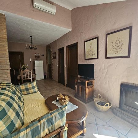 Hotel Meson Rural Iptuci à Prado Del Rey Extérieur photo